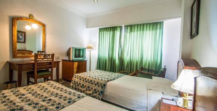 Hotel Chariot Chennai Ngoại thất bức ảnh