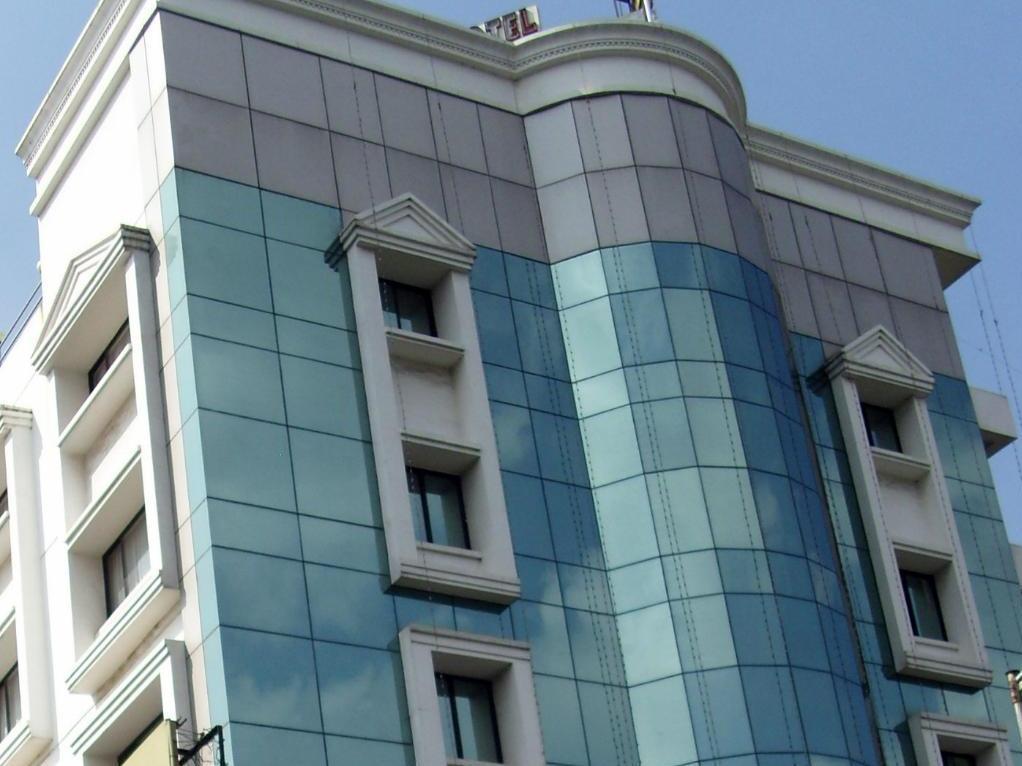 Hotel Chariot Chennai Ngoại thất bức ảnh